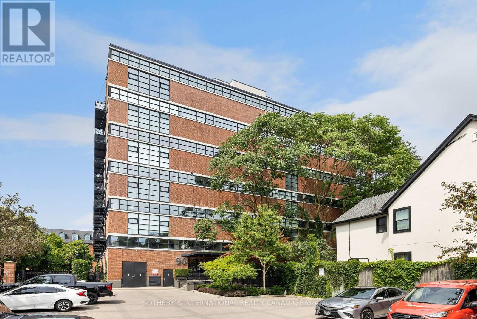 Property at 702 - 90 SUMACH STREET image 2