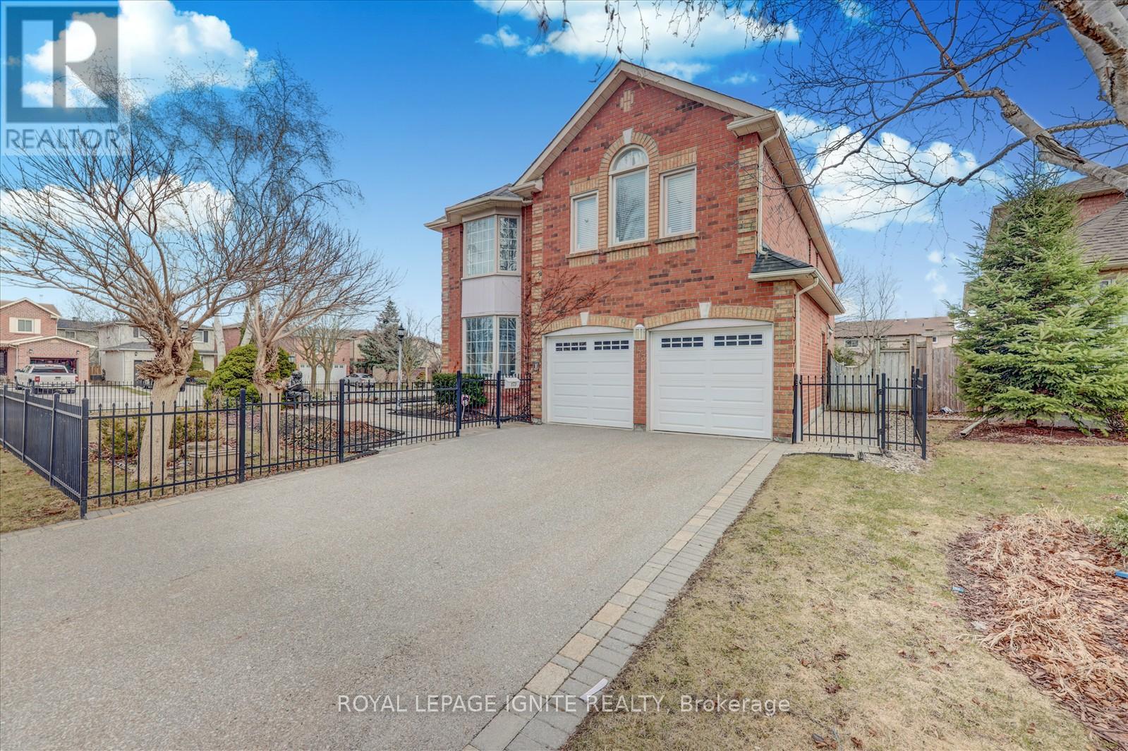 Property at 173 RAVENSCROFT ROAD image 3