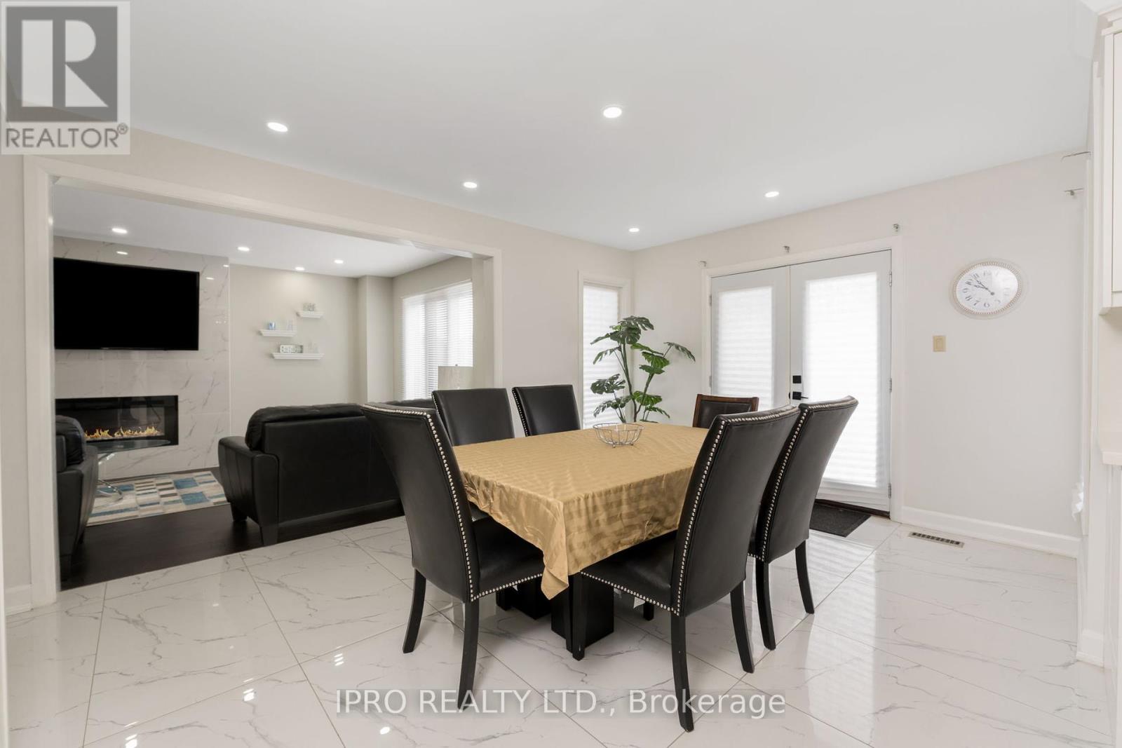108 Zinnia Place, Vaughan, Ontario  L4L 6G5 - Photo 15 - N12072913