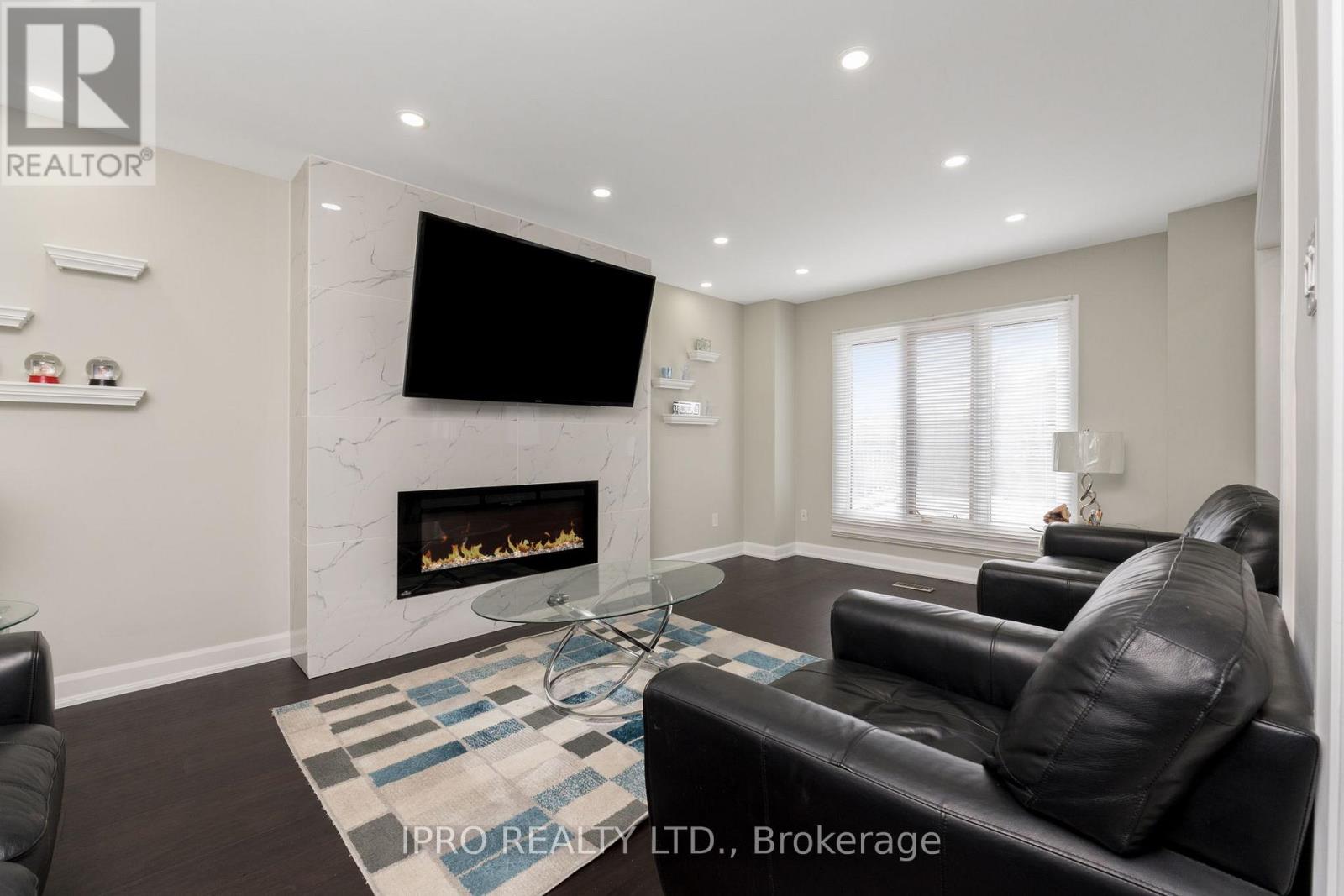 108 Zinnia Place, Vaughan, Ontario  L4L 6G5 - Photo 17 - N12072913