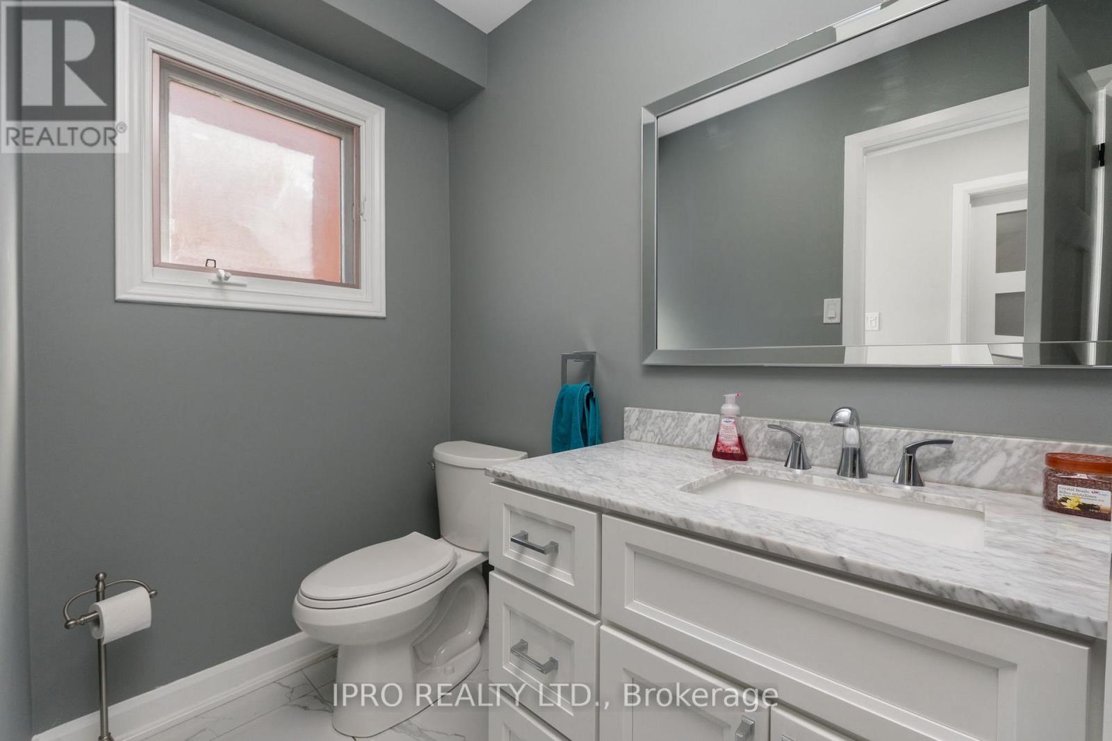 108 Zinnia Place, Vaughan, Ontario  L4L 6G5 - Photo 22 - N12072913