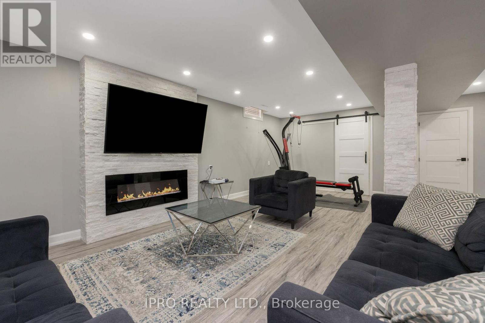 108 Zinnia Place, Vaughan, Ontario  L4L 6G5 - Photo 33 - N12072913