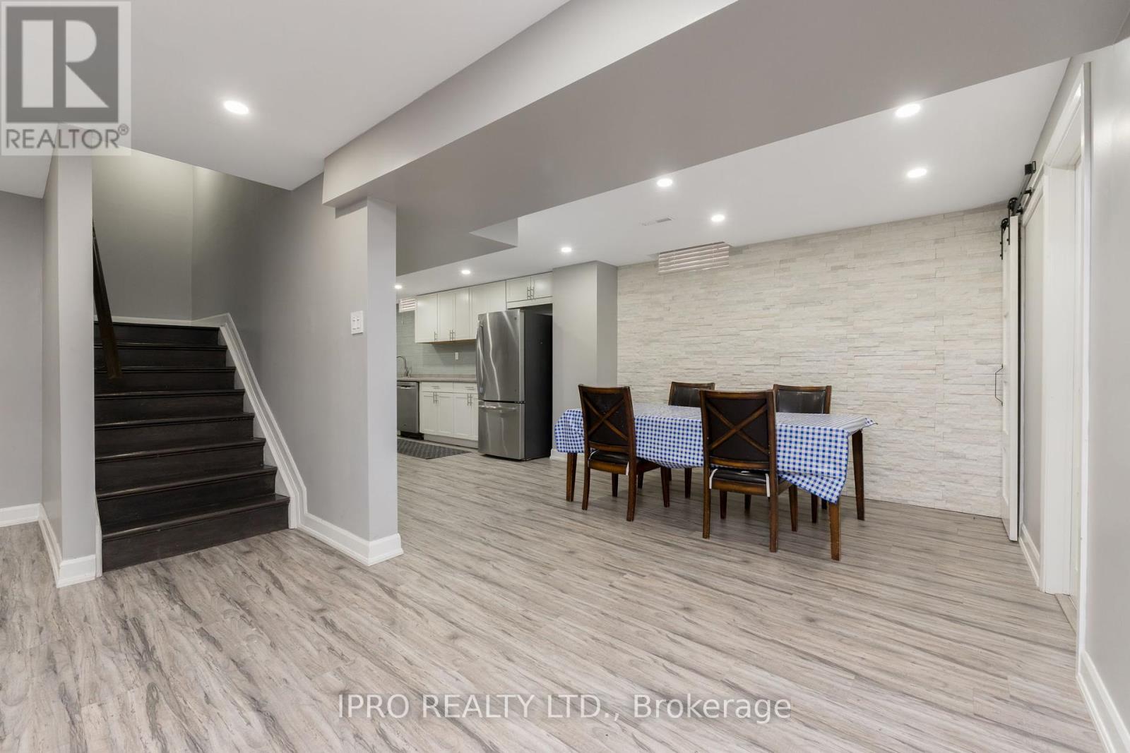 108 Zinnia Place, Vaughan, Ontario  L4L 6G5 - Photo 36 - N12072913