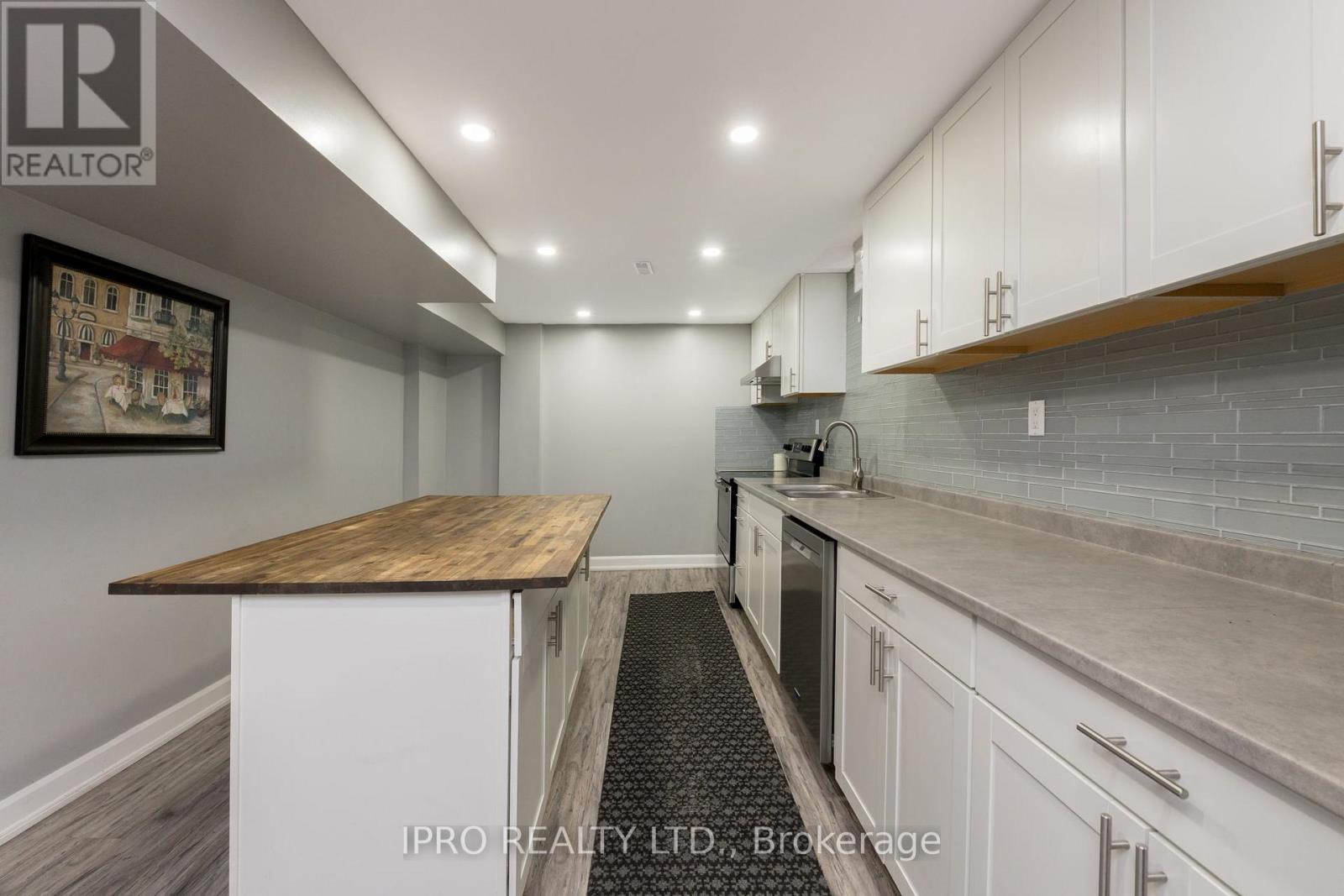108 Zinnia Place, Vaughan, Ontario  L4L 6G5 - Photo 39 - N12072913