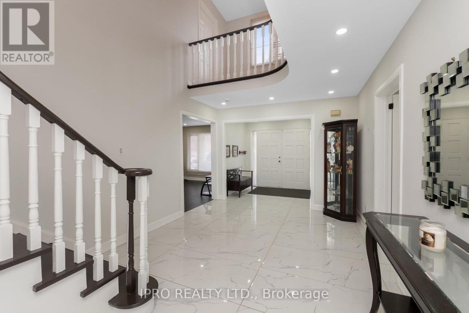 Property at 108 ZINNIA PLACE image 5