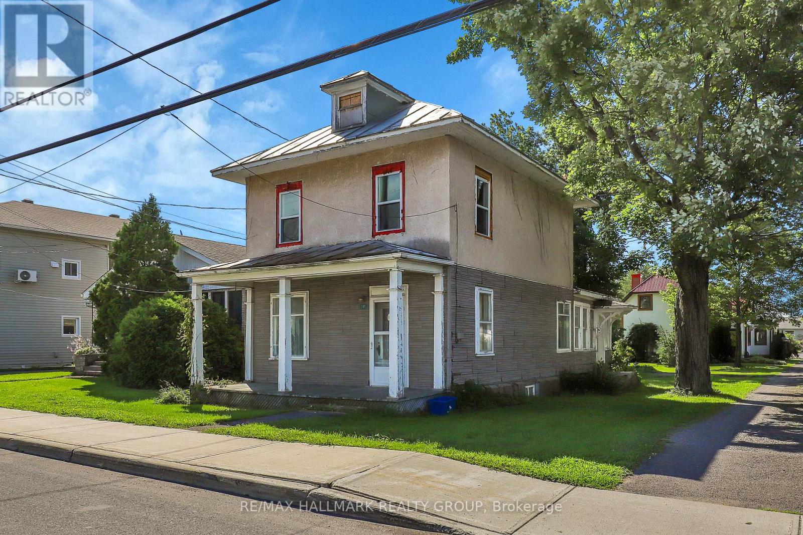 211 St Philippe Street, Alfred And Plantagenet, Ontario  K0B 1A0 - Photo 2 - X12072969