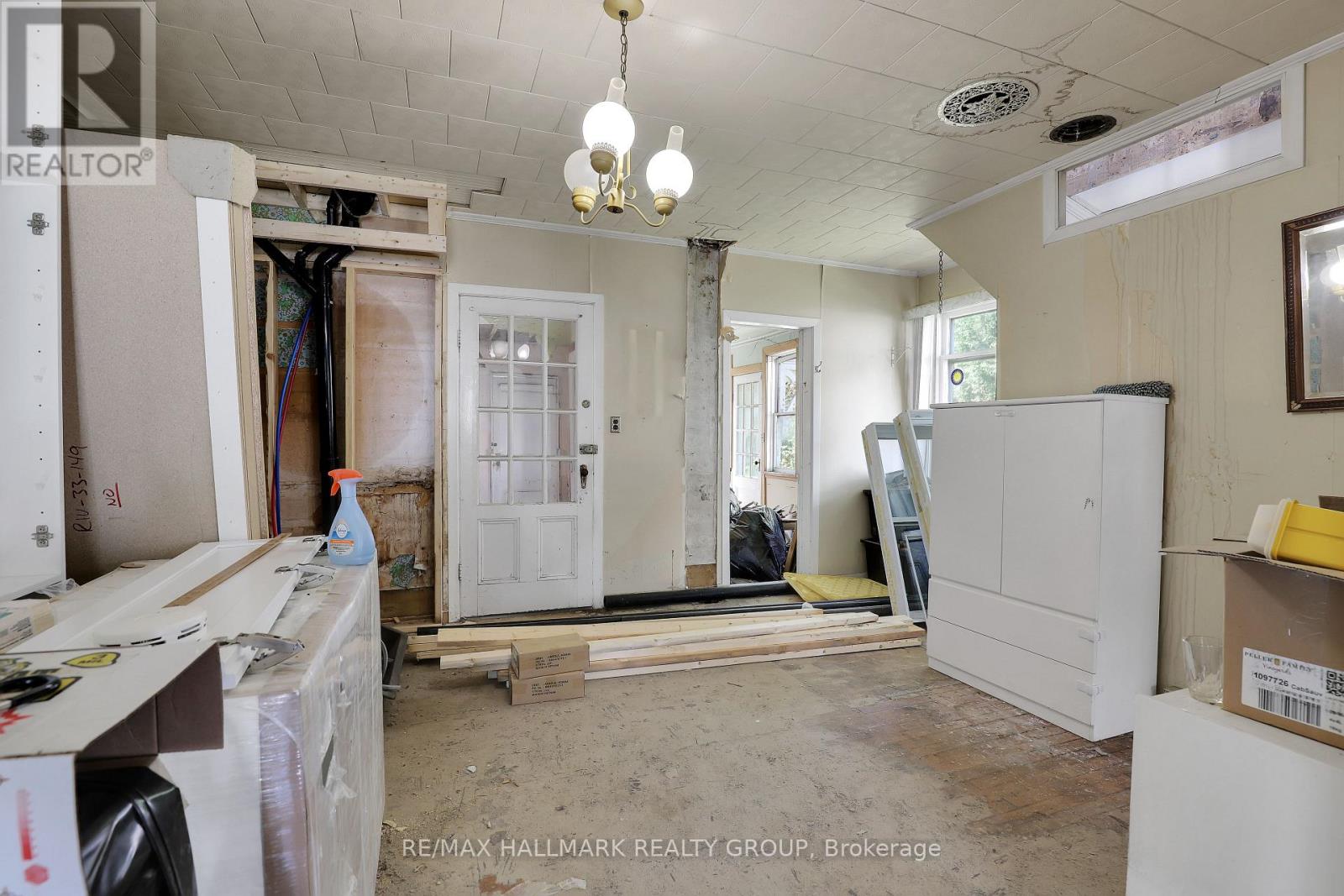 211 St Philippe Street, Alfred And Plantagenet, Ontario  K0B 1A0 - Photo 7 - X12072969