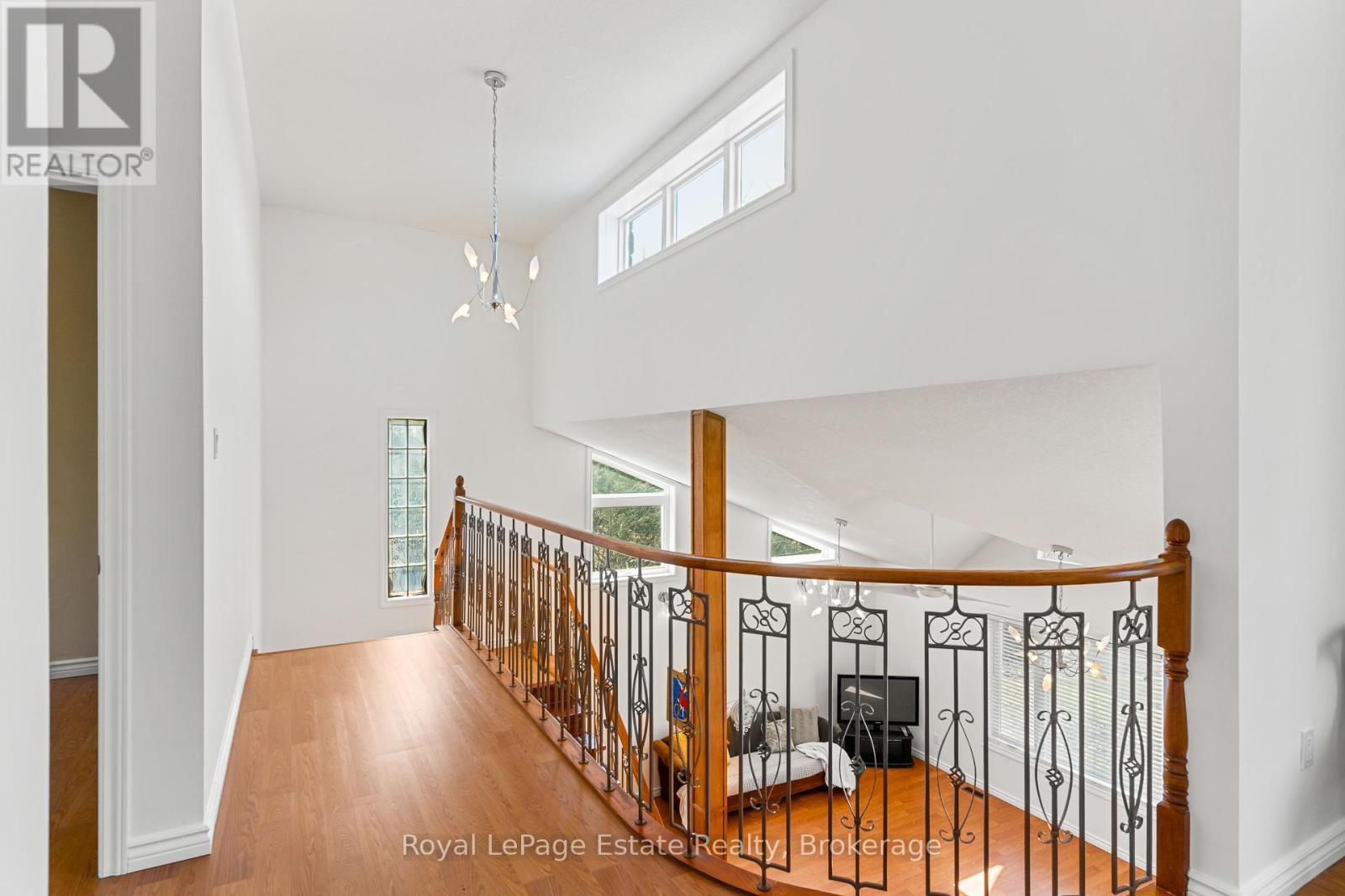 35 Sauble Woods Crescent, South Bruce Peninsula, Ontario  N0H 2G0 - Photo 16 - X12072959