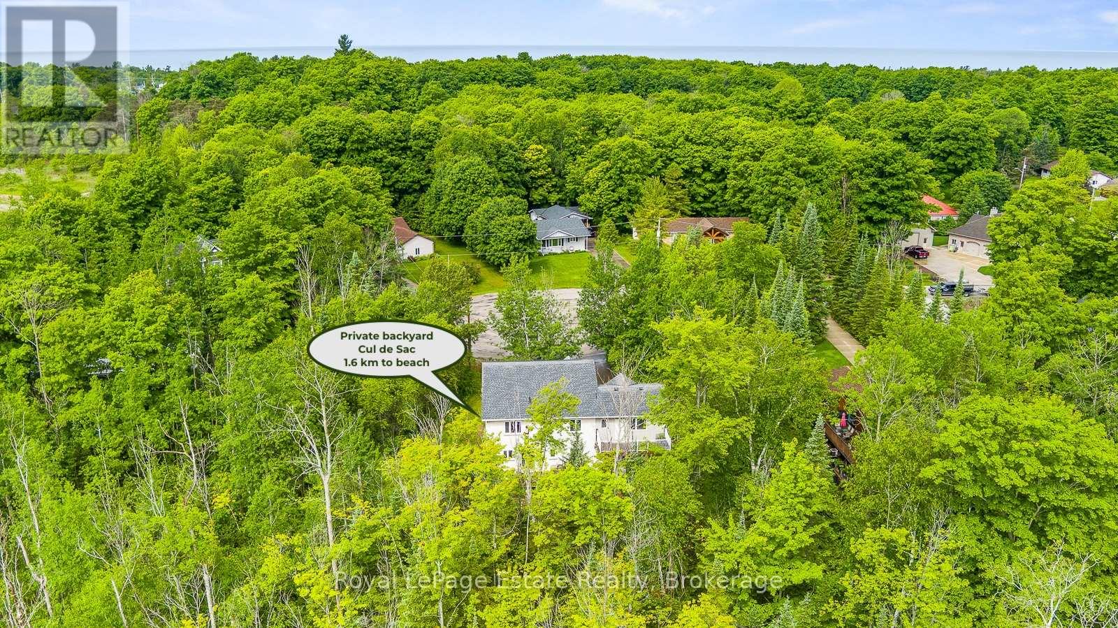 35 Sauble Woods Crescent, South Bruce Peninsula, Ontario  N0H 2G0 - Photo 2 - X12072959