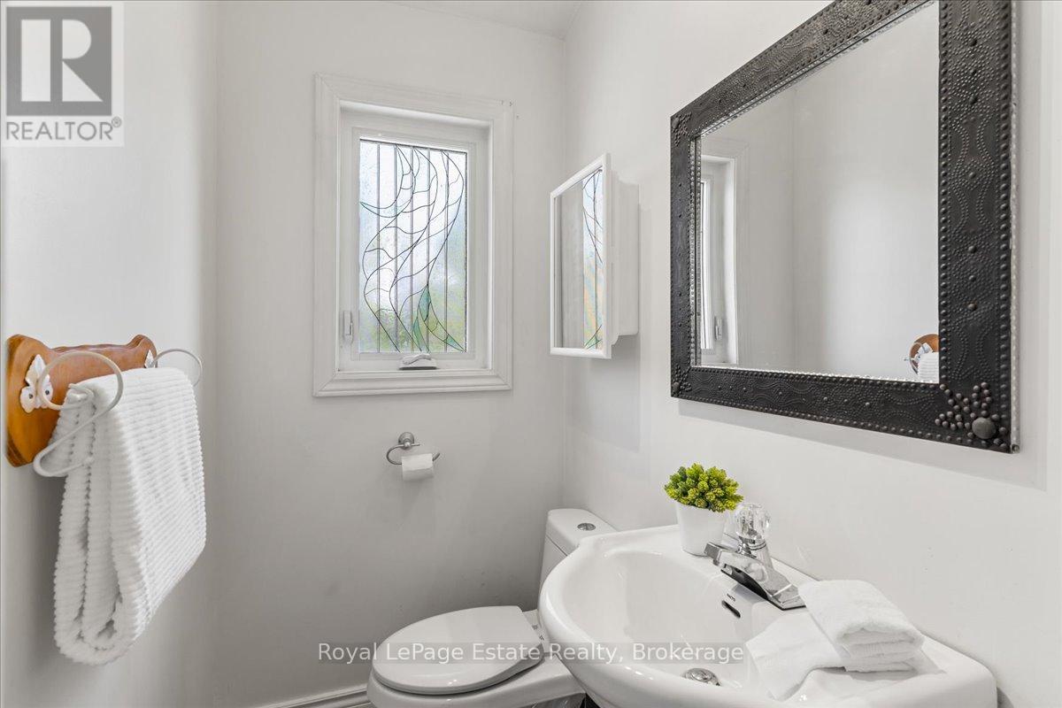 35 Sauble Woods Crescent, South Bruce Peninsula, Ontario  N0H 2G0 - Photo 23 - X12072959