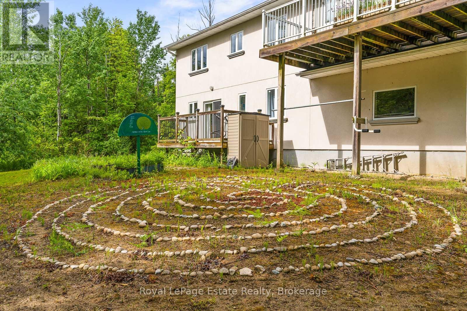 35 Sauble Woods Crescent, South Bruce Peninsula, Ontario  N0H 2G0 - Photo 30 - X12072959
