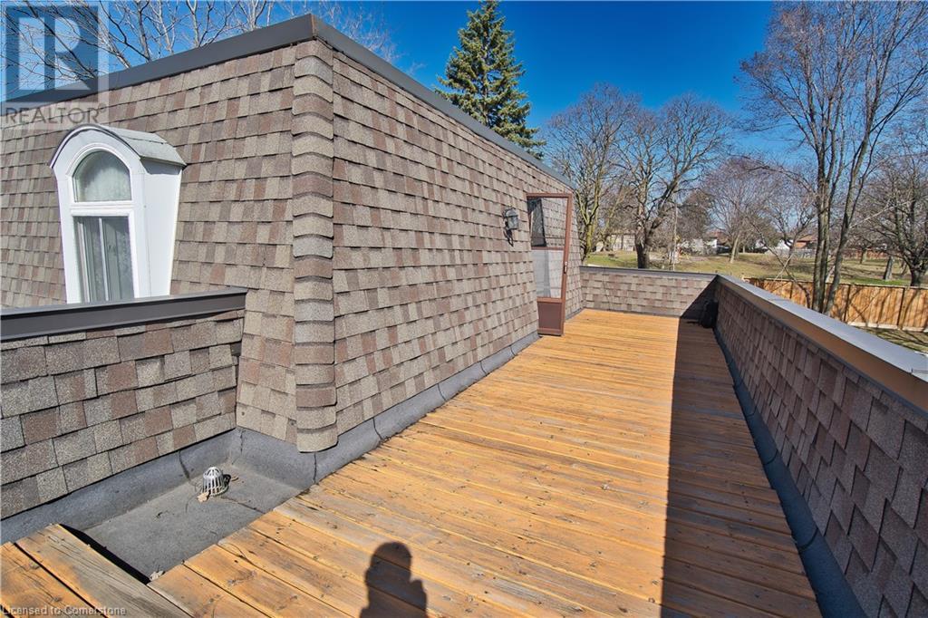Property at 463 LOLITA Gardens image 3
