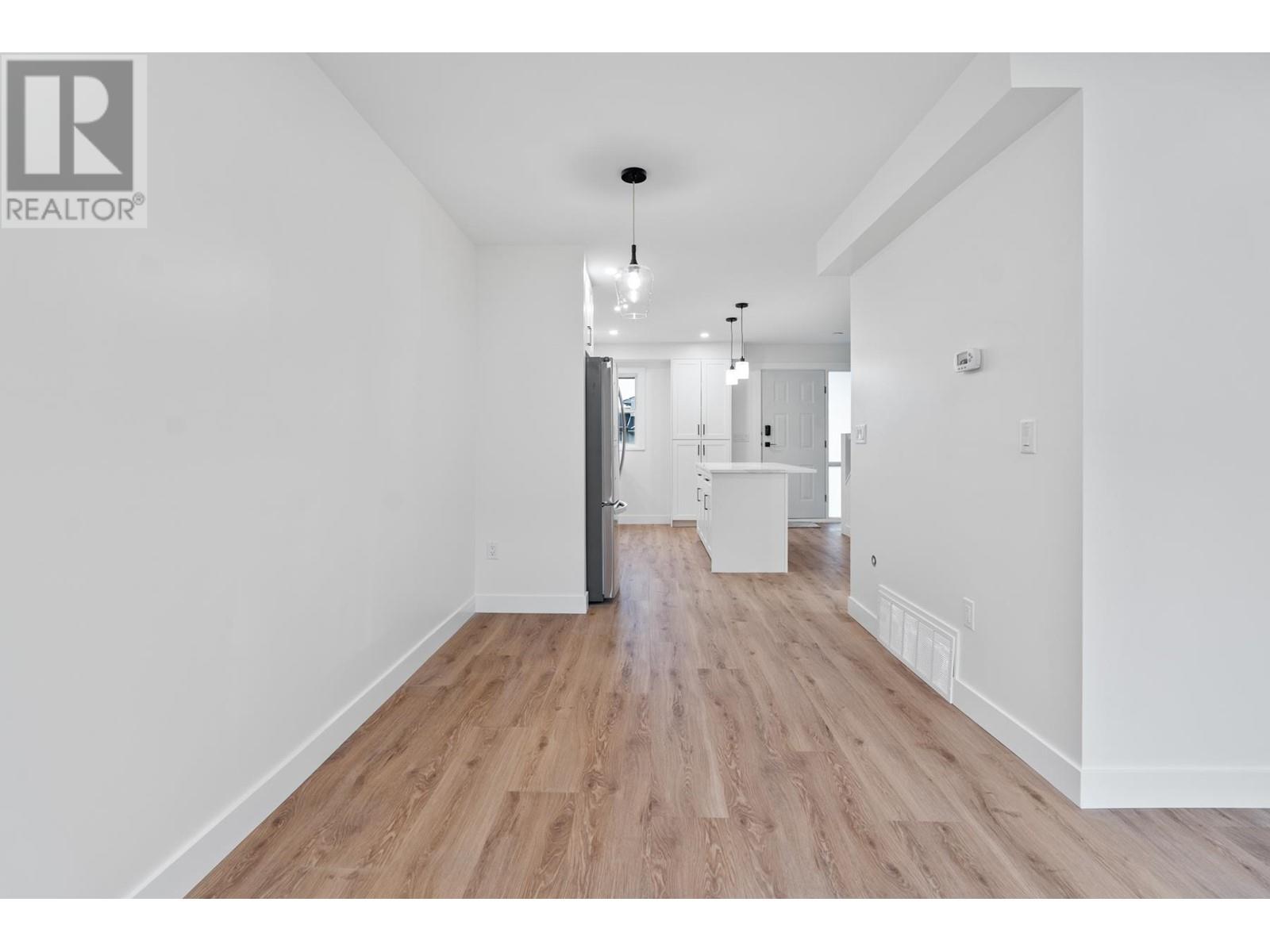 7423 13th Avenue, Burnaby, British Columbia  V3N 2E2 - Photo 20 - R2988498