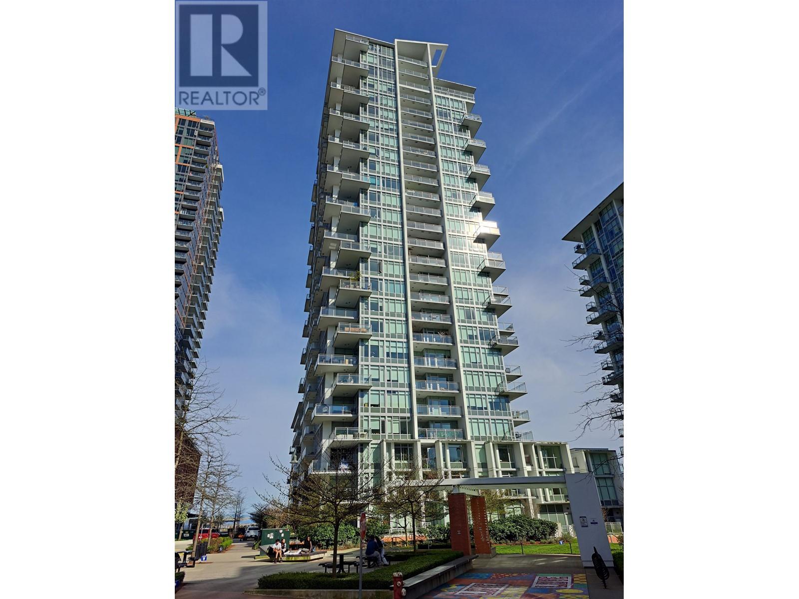 204 258 NELSON'S COURT, new westminster, British Columbia