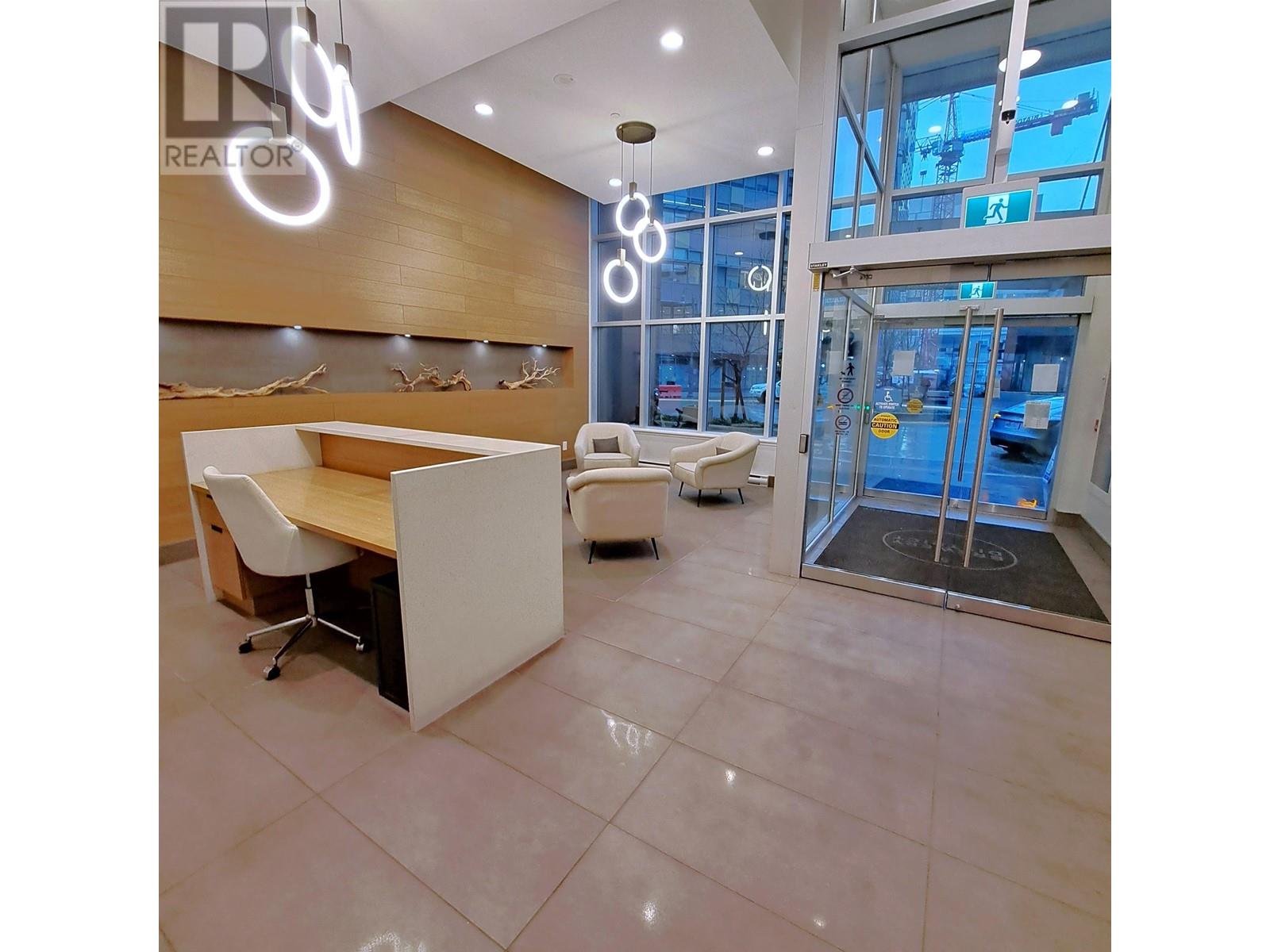 204 258 Nelson's Court, New Westminster, British Columbia  V3L 0J9 - Photo 2 - R2988519