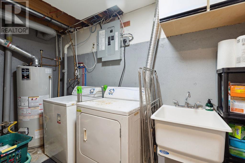 1059 Cecile Drive, Port Moody, British Columbia  V3H 1M6 - Photo 23 - R2988533