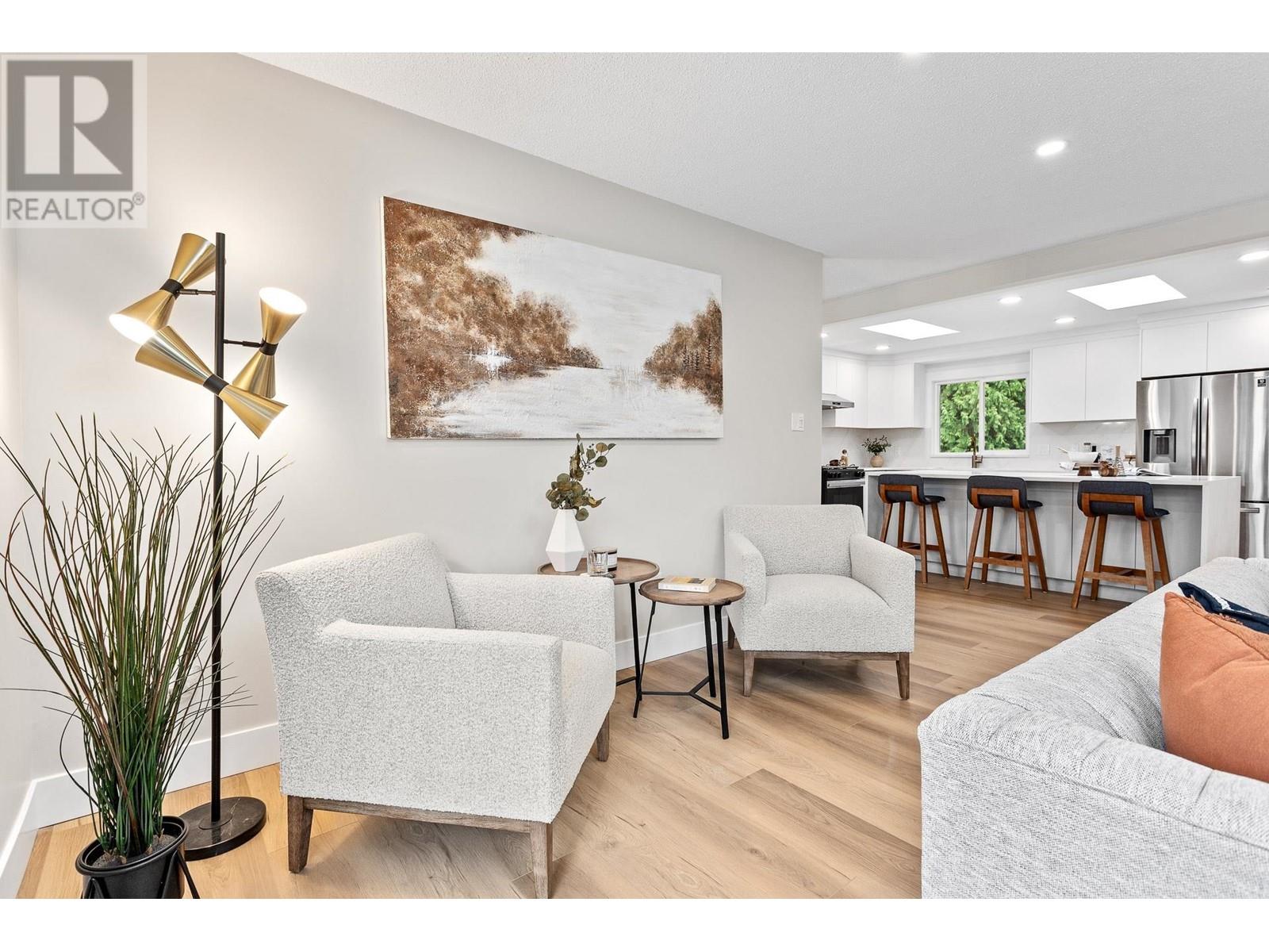 2466 Tolmie Avenue, Coquitlam, British Columbia  V3K 3E7 - Photo 14 - R2988495