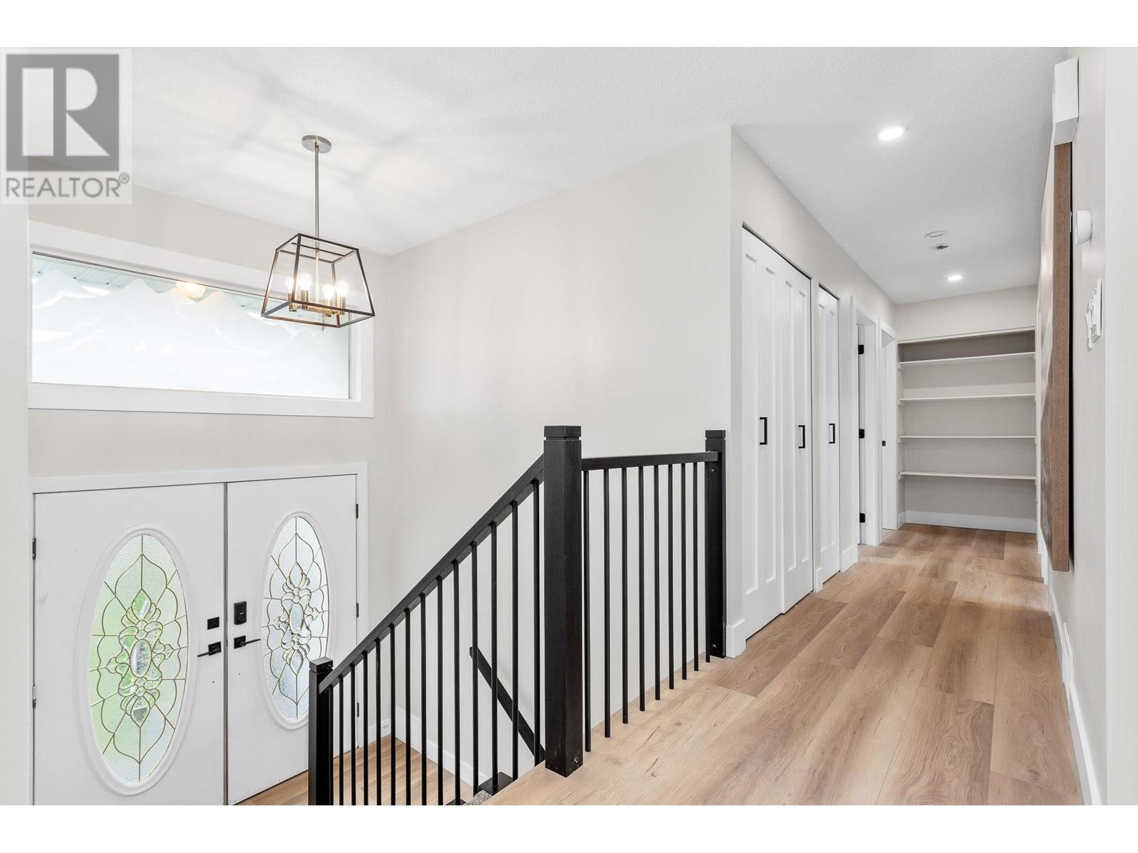 2466 Tolmie Avenue, Coquitlam, British Columbia  V3K 3E7 - Photo 18 - R2988495