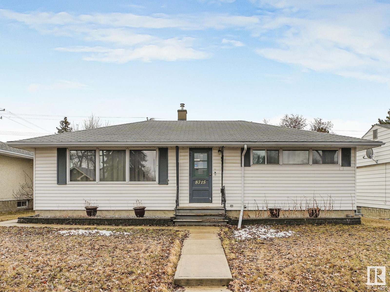 Property at 8715 64 AV NW image 1
