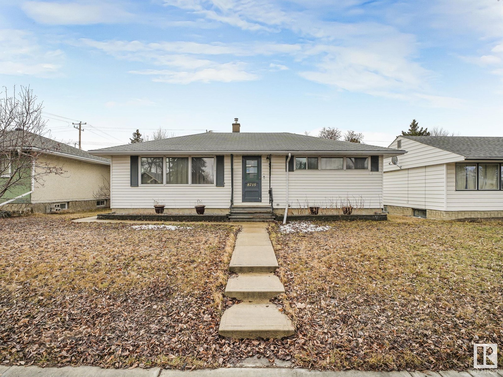 Property at 8715 64 AV NW image 5