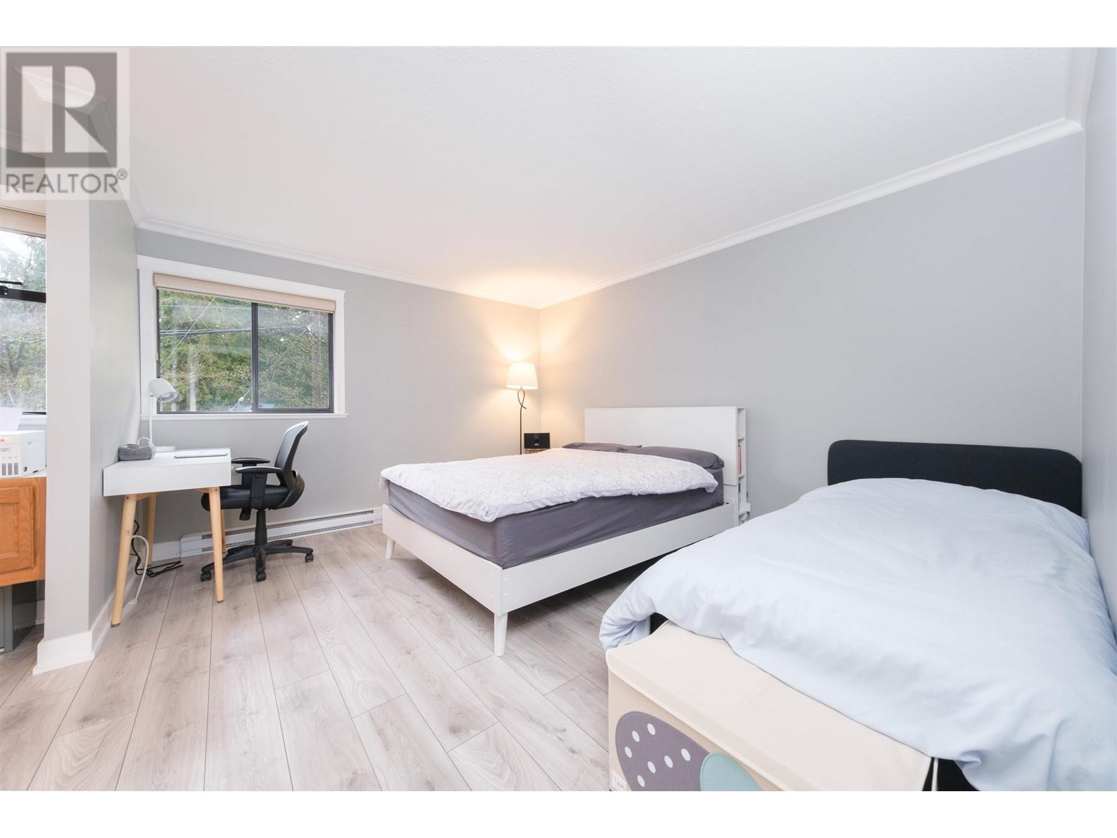 1151 Montroyal Boulevard, North Vancouver, British Columbia  V7R 2H8 - Photo 12 - R2988522