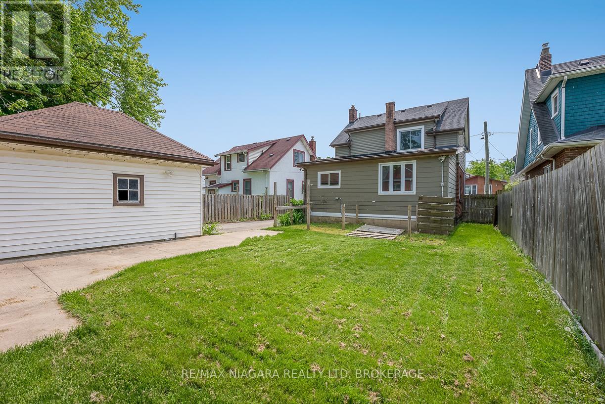 20 Randolph Street, Welland, Ontario  L3B 4C2 - Photo 34 - X12073036