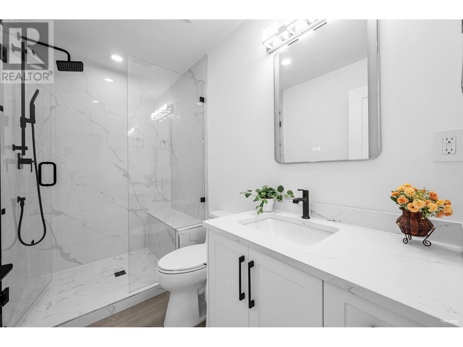 292 Mariner Way, Coquitlam, British Columbia  V3K 1N4 - Photo 19 - R2988397