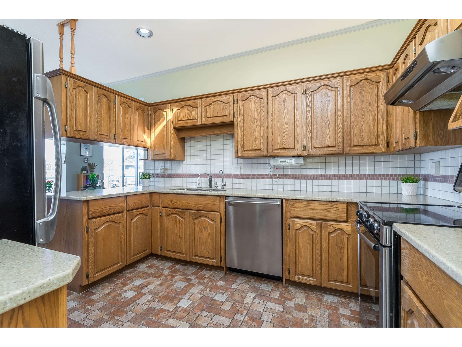 301 15130 Prospect Avenue, White Rock, British Columbia  V4B 2B9 - Photo 10 - R2988518