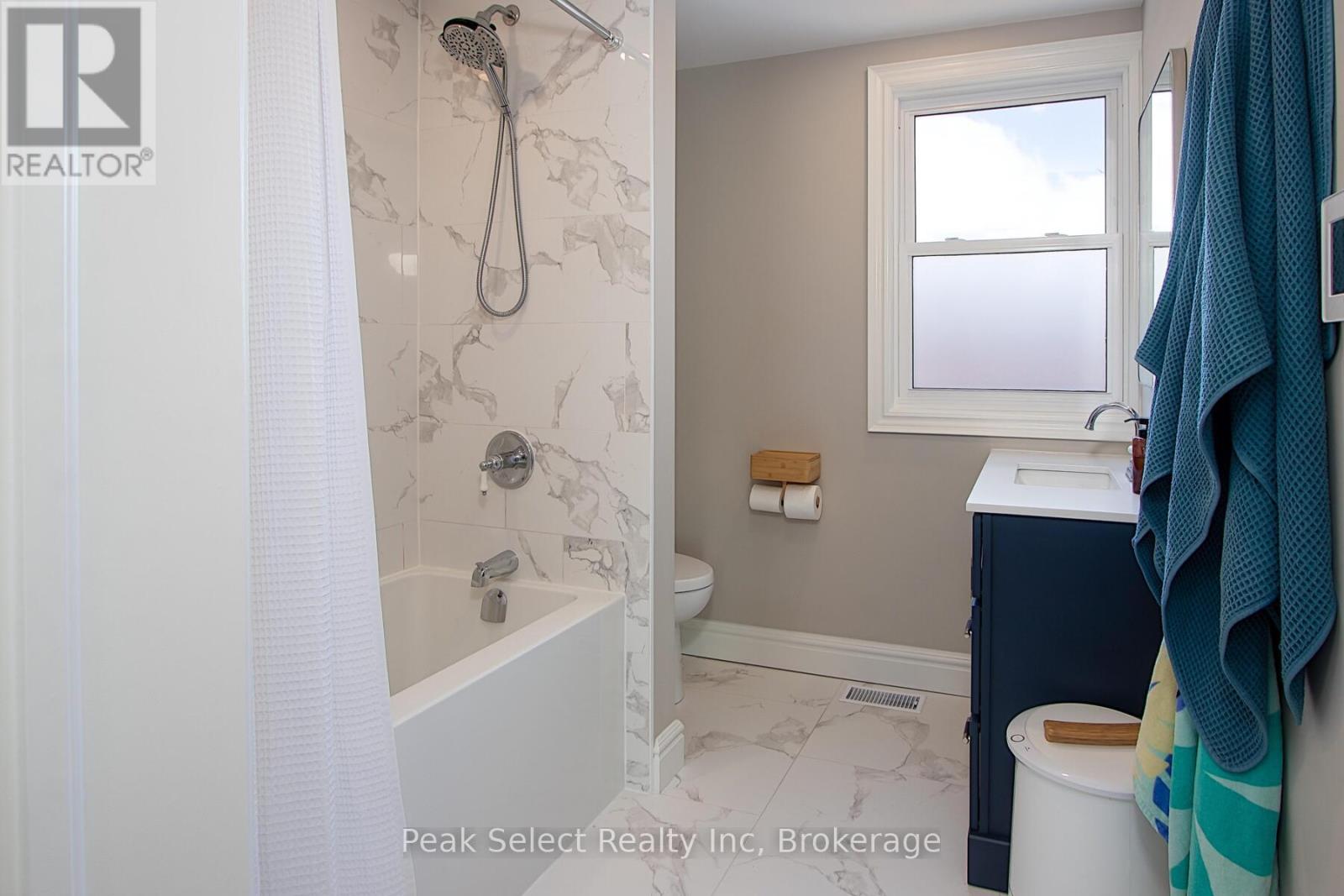 210 Jones Street W, St. Marys, Ontario  N4X 1B1 - Photo 20 - X12073019