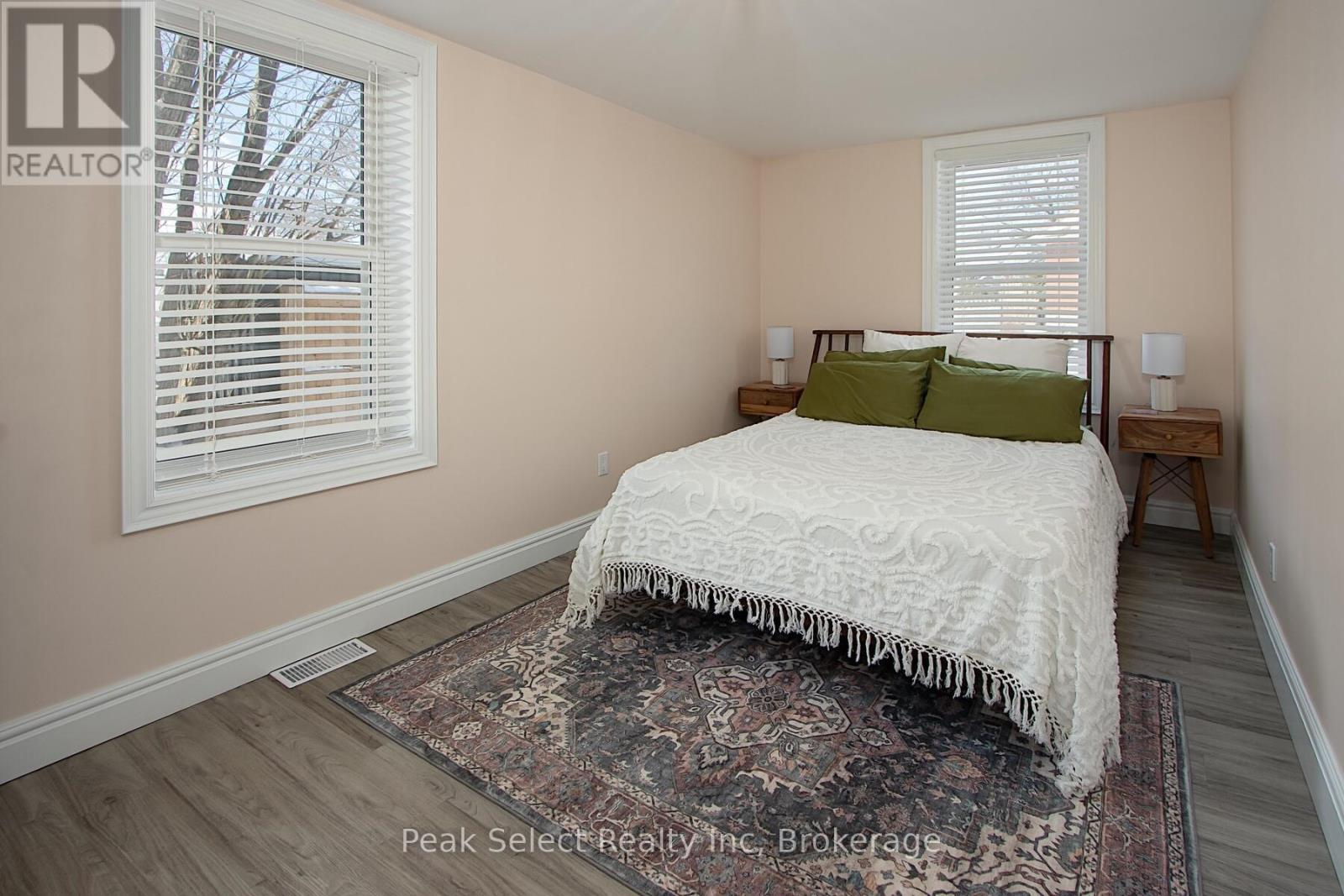 210 Jones Street W, St. Marys, Ontario  N4X 1B1 - Photo 21 - X12073019