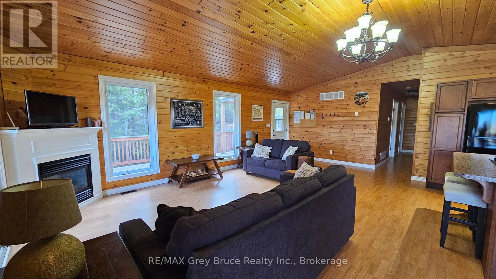 73 Larsen Cove Road N, Northern Bruce Peninsula, Ontario  N0H 1Z0 - Photo 4 - X12073061