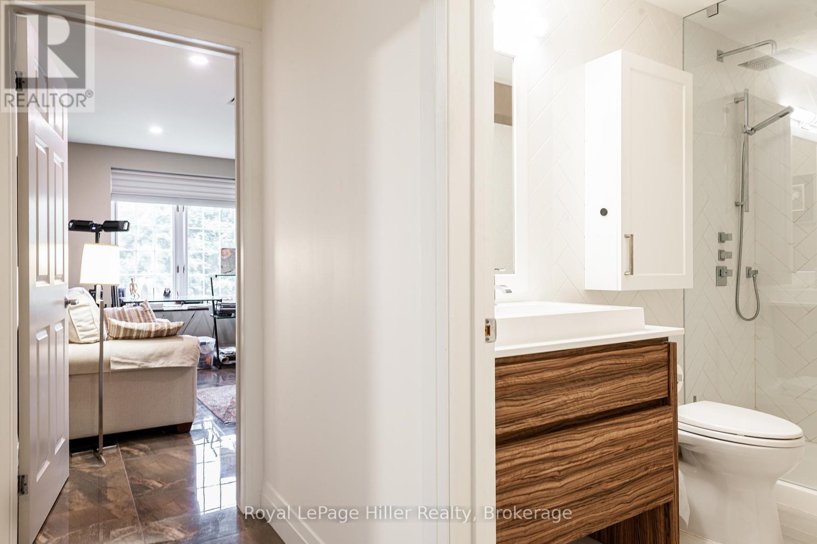 205 - 30 Front Street, Stratford, Ontario  N5A 7S3 - Photo 29 - X12073072