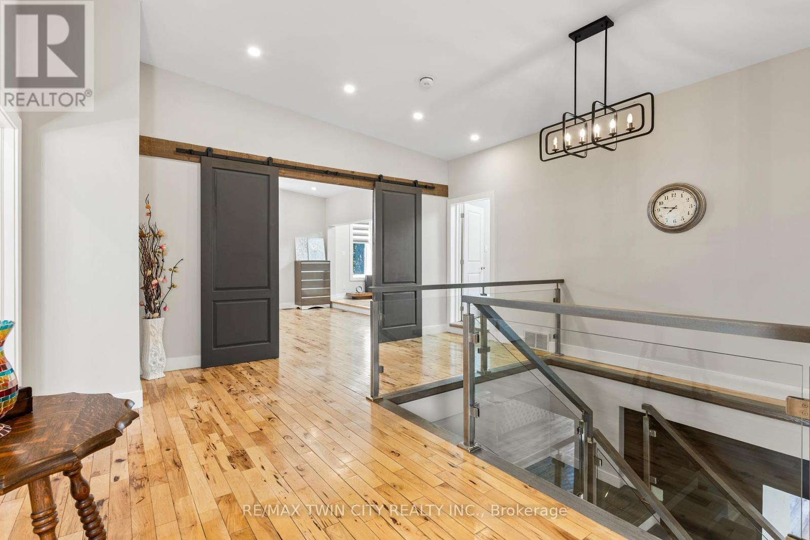 330 Piper Street, North Dumfries, Ontario  N0B 1E0 - Photo 17 - X12073010