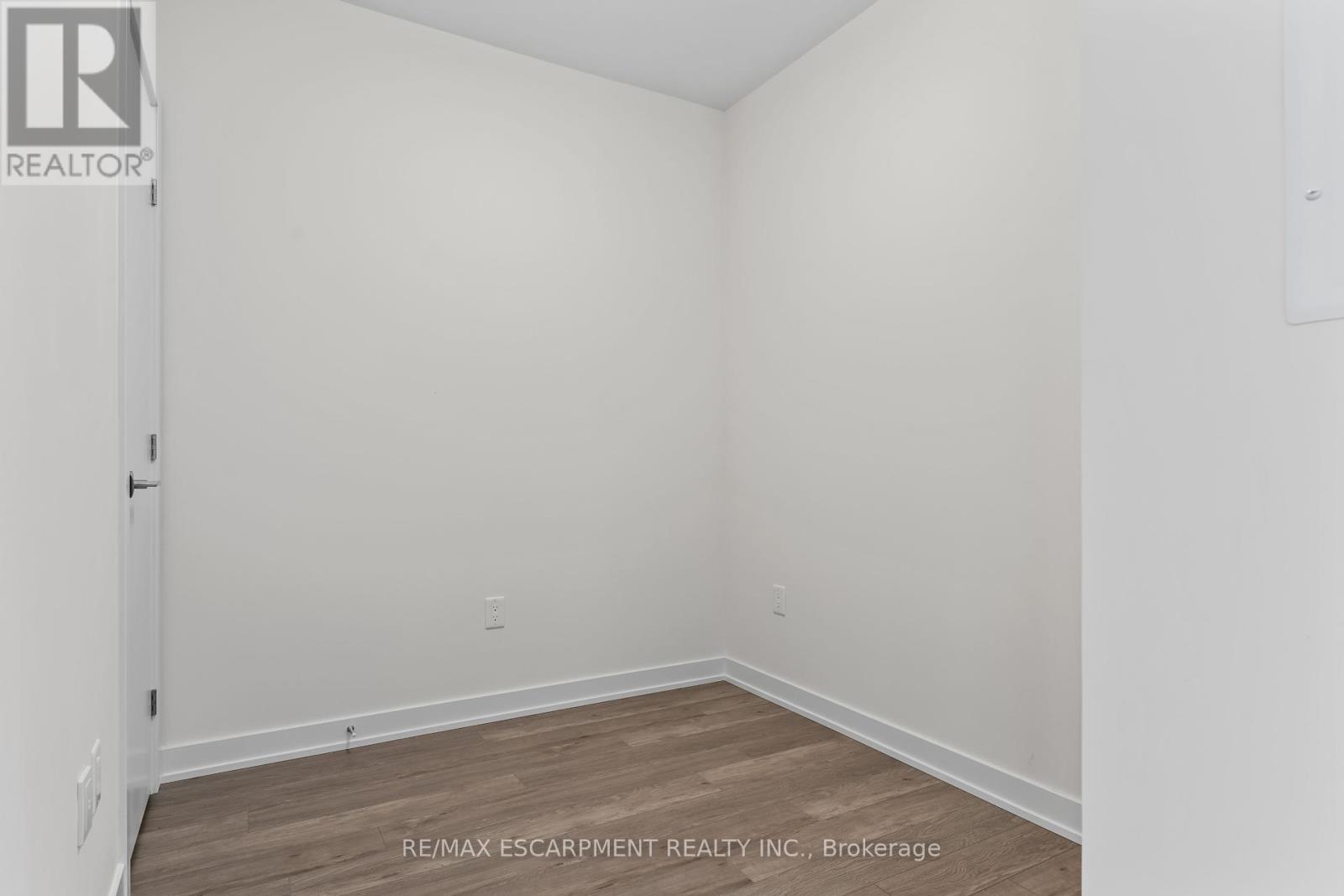 619 - 212 King William Street, Hamilton, Ontario  L8R 0A7 - Photo 13 - X12073053