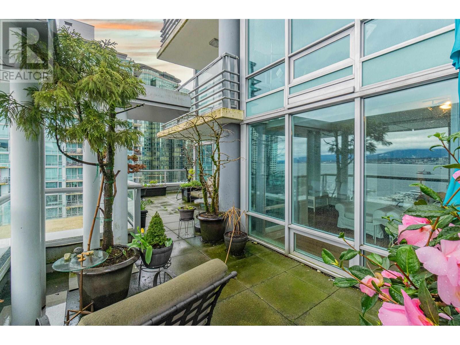 1102 590 Nicola Street, Vancouver, British Columbia  V6G 3J8 - Photo 10 - R2985273