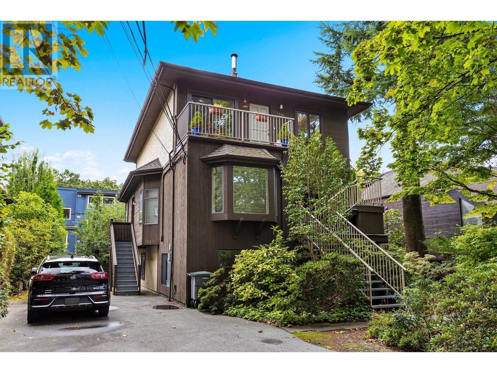 2312 W 6th Avenue, Vancouver, British Columbia  V6K 1V9 - Photo 1 - R2988544