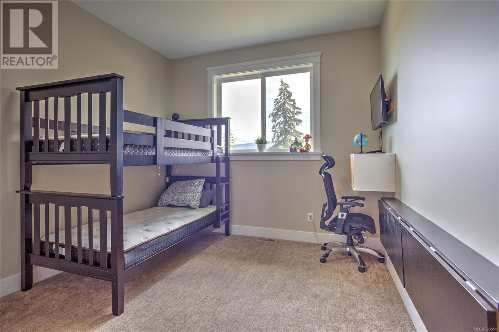 Property at 2984 Phillips Rd image 3