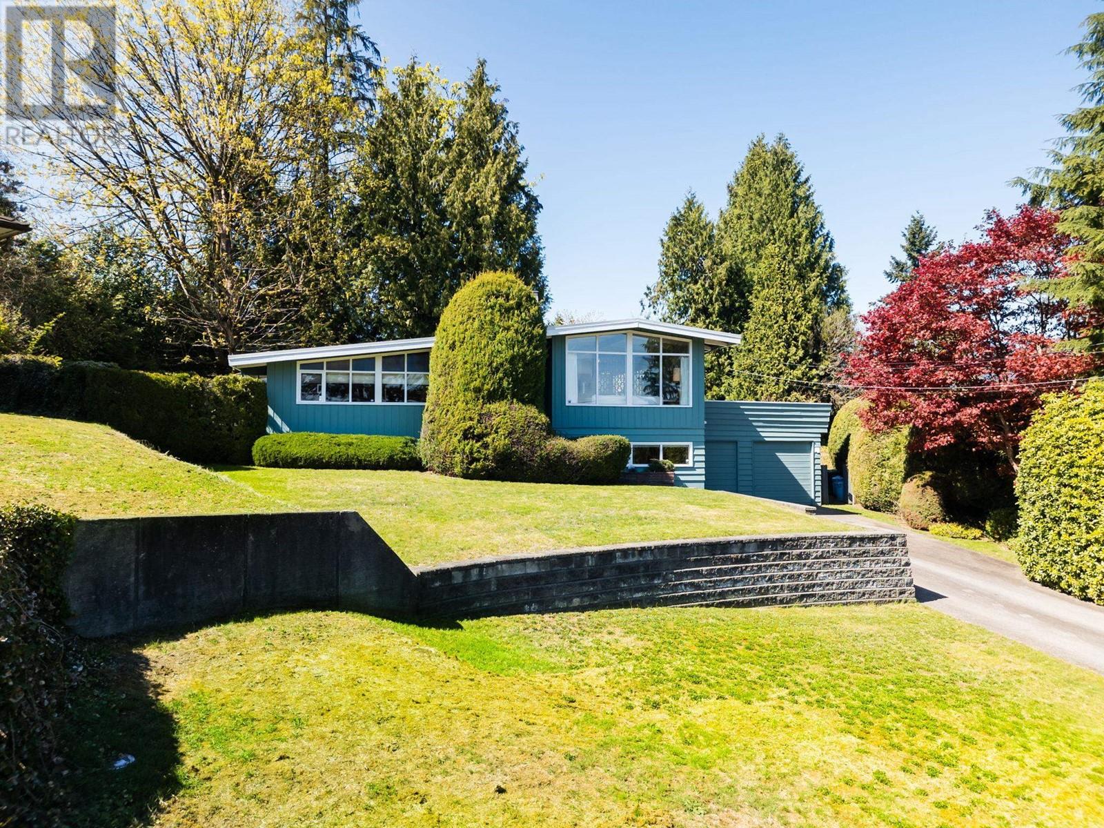 3090 Lazy A Street, Coquitlam, British Columbia  V3C 3N9 - Photo 7 - R2978604