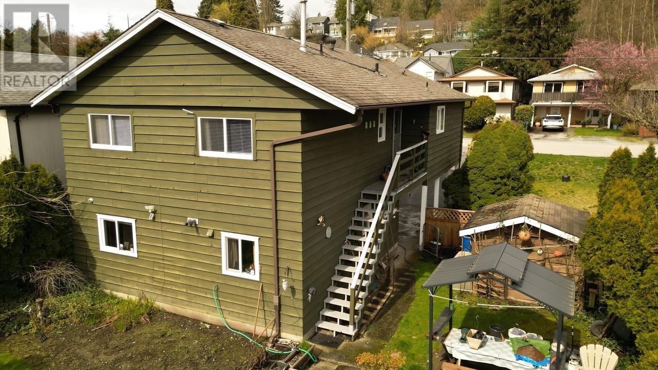 330 Avalon Drive, Port Moody, British Columbia  V3H 2X8 - Photo 9 - R2988486