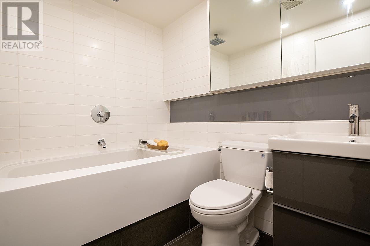 403 1529 W 6th Avenue, Vancouver, British Columbia  V6J 1R1 - Photo 12 - R2988549