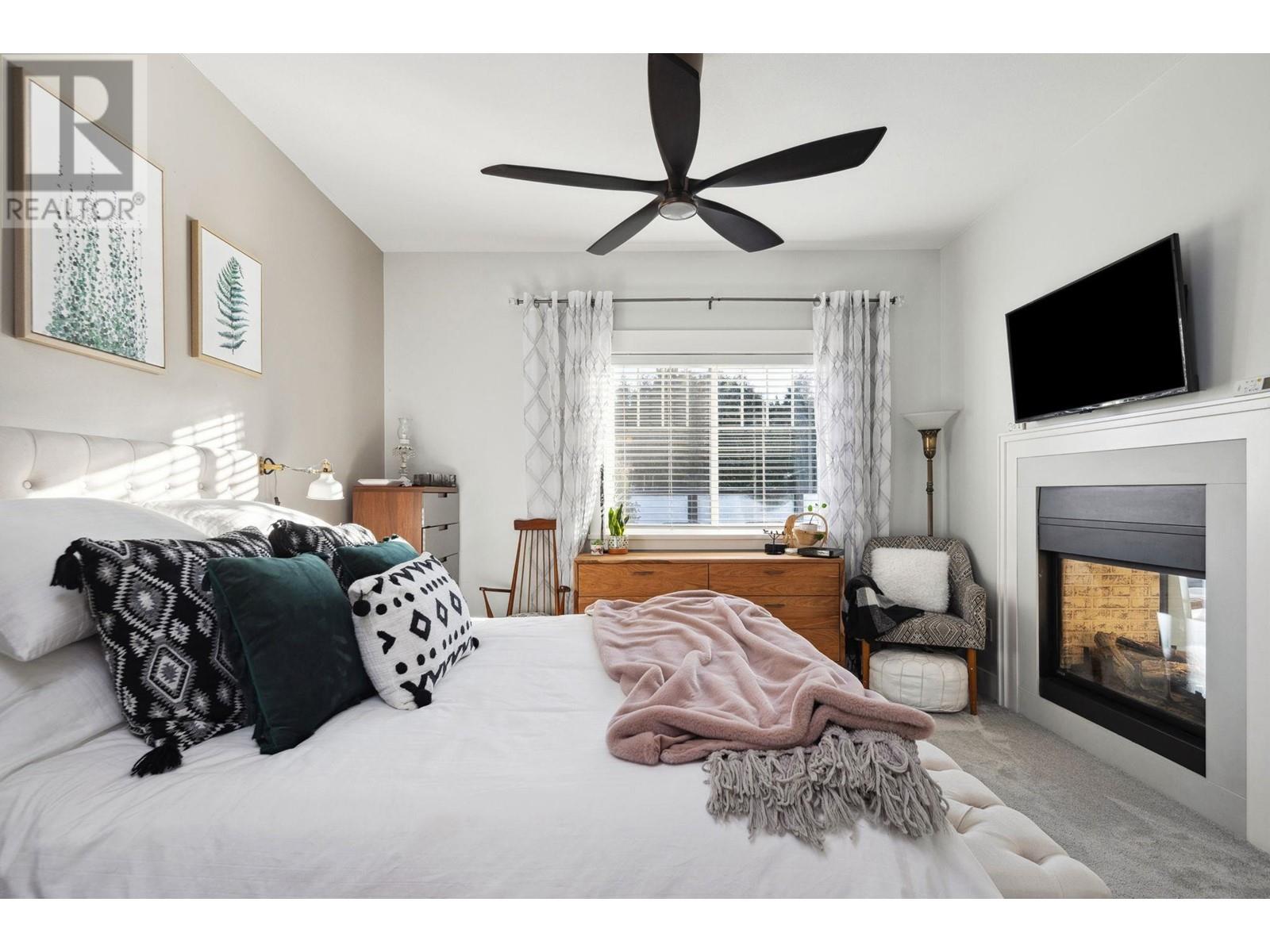 Listing Picture 22 of 37 : 301 6471 PRINCESS LANE, Richmond / 烈治文 - 魯藝地產 Yvonne Lu Group - MLS Medallion Club Member