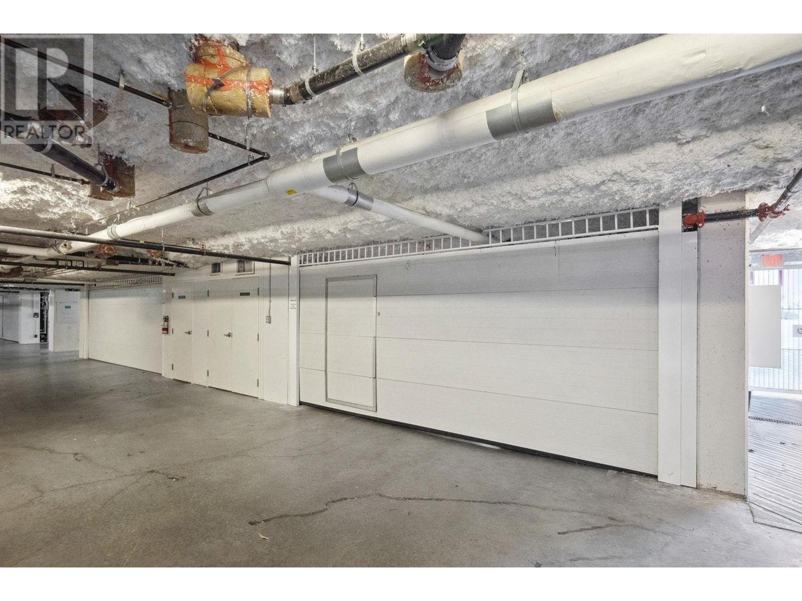 Listing Picture 33 of 37 : 301 6471 PRINCESS LANE, Richmond / 烈治文 - 魯藝地產 Yvonne Lu Group - MLS Medallion Club Member