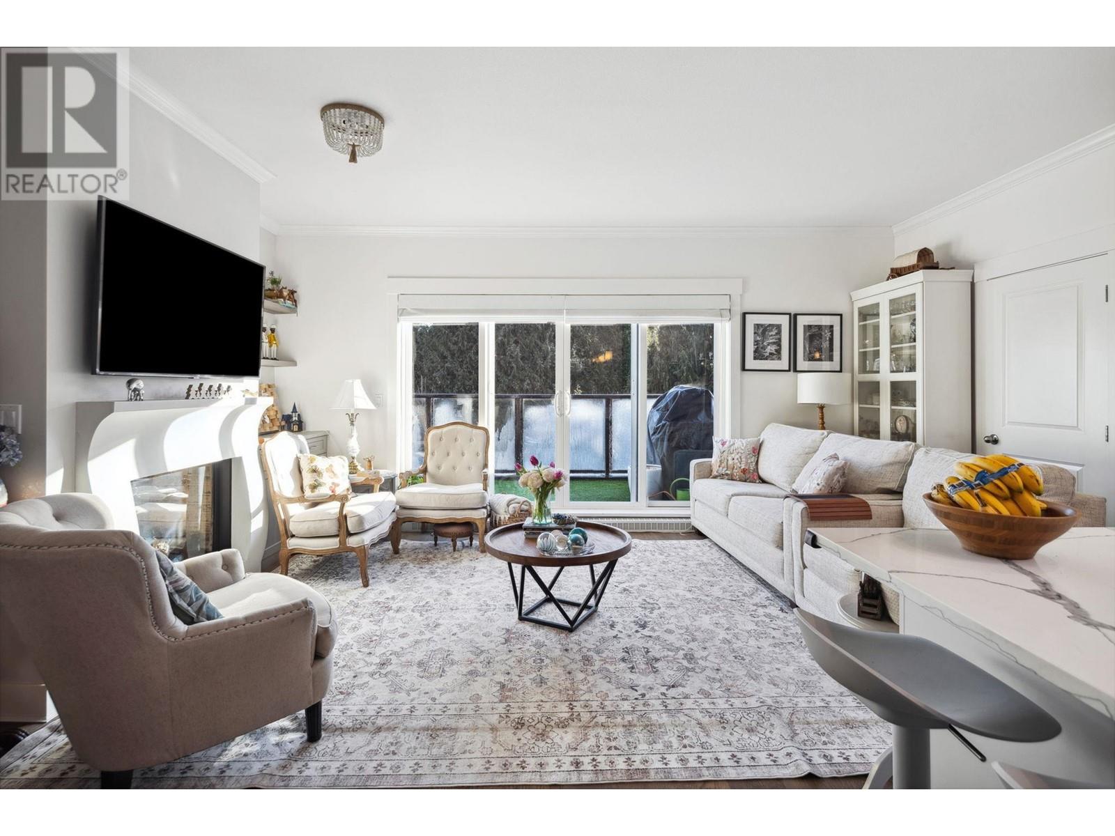 Listing Picture 9 of 37 : 301 6471 PRINCESS LANE, Richmond / 烈治文 - 魯藝地產 Yvonne Lu Group - MLS Medallion Club Member