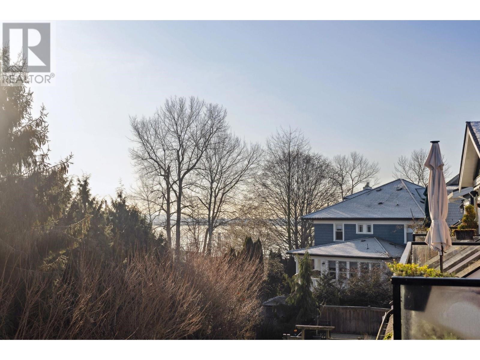 Listing Picture 6 of 37 : 301 6471 PRINCESS LANE, Richmond / 烈治文 - 魯藝地產 Yvonne Lu Group - MLS Medallion Club Member