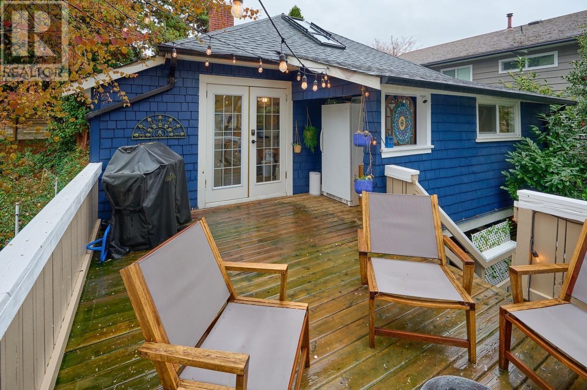 221 W 23rd Street, North Vancouver, British Columbia  V7M 2B4 - Photo 15 - R2988556