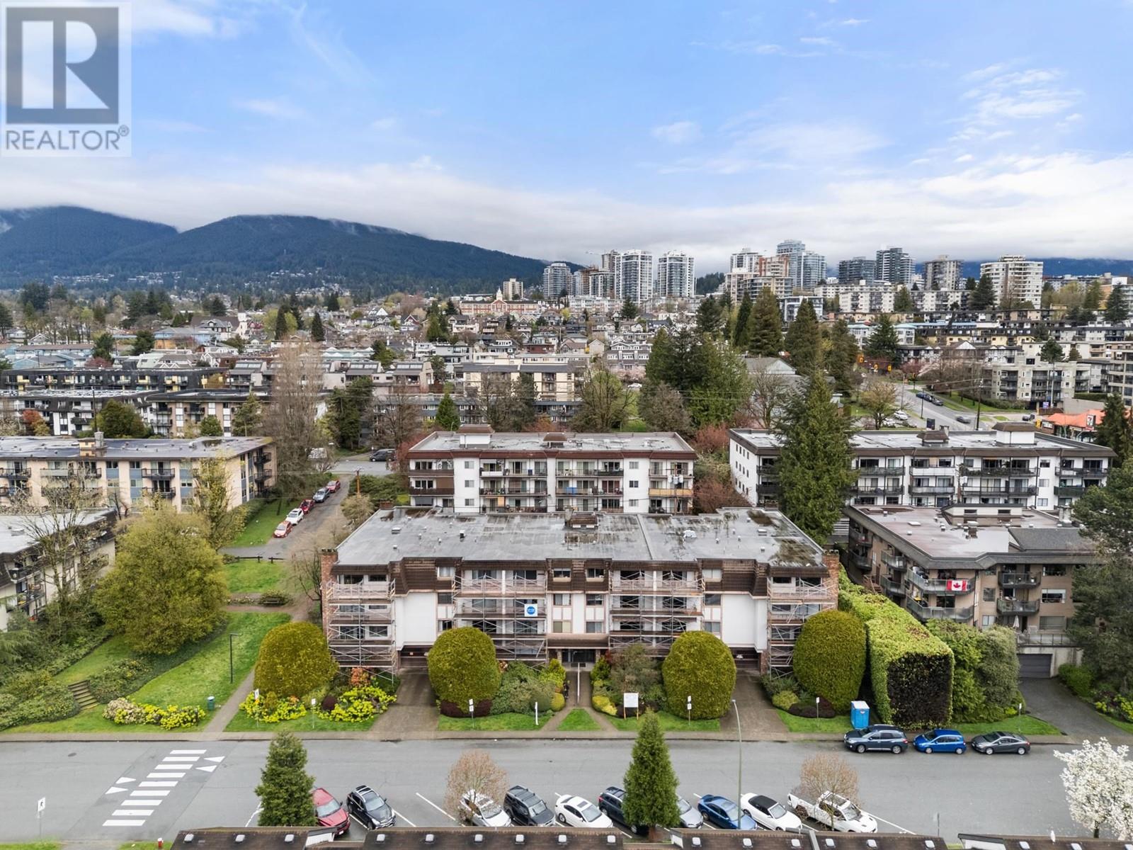 302 236 W 2ND STREET, north vancouver, British Columbia