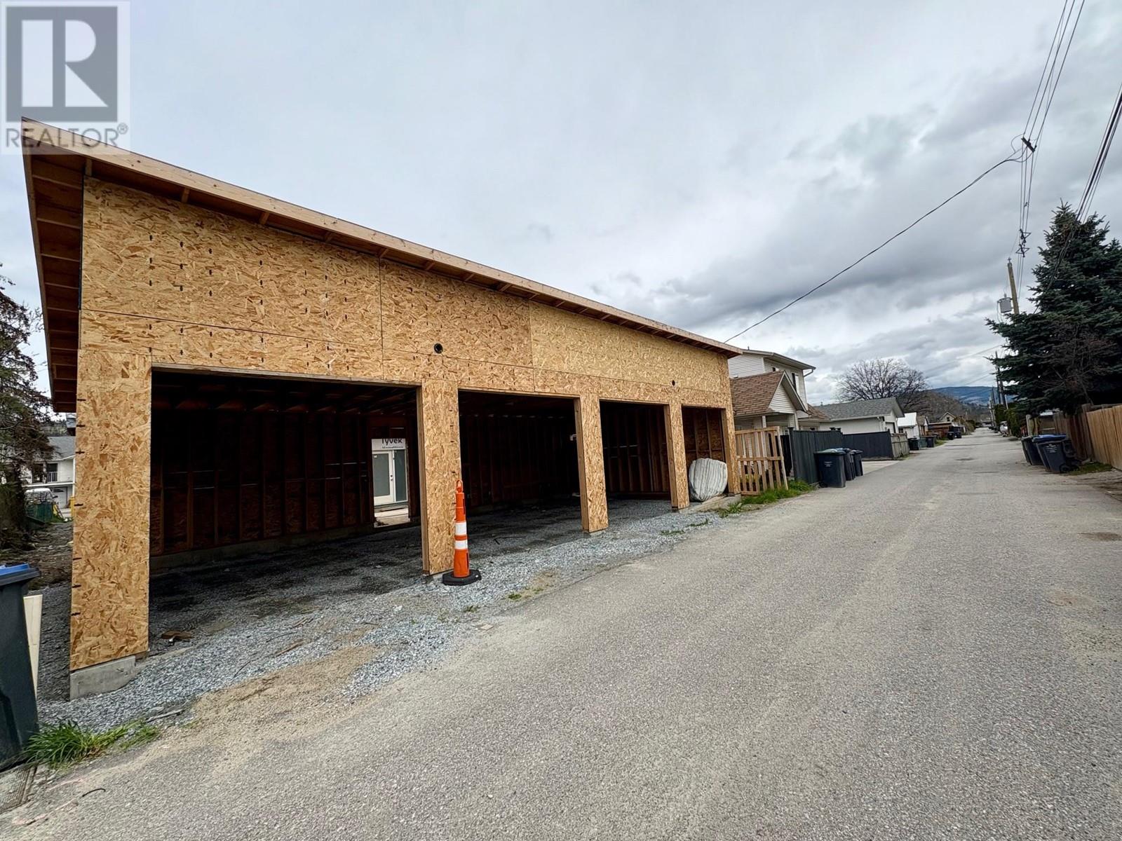943 Fuller Avenue Unit# 1-4, Kelowna, British Columbia  V1Y 6X5 - Photo 31 - 10342564