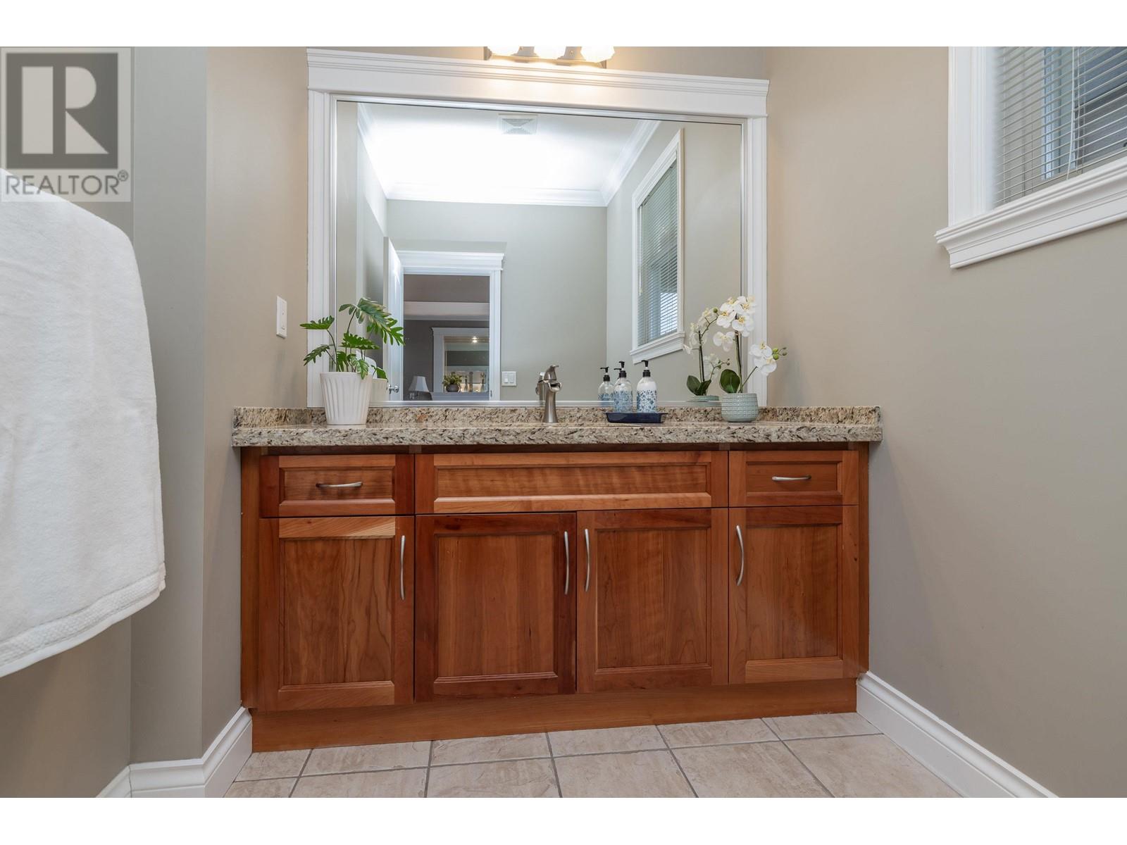 1021 Stewart Avenue, Coquitlam, British Columbia  V3K 2N7 - Photo 25 - R2988421