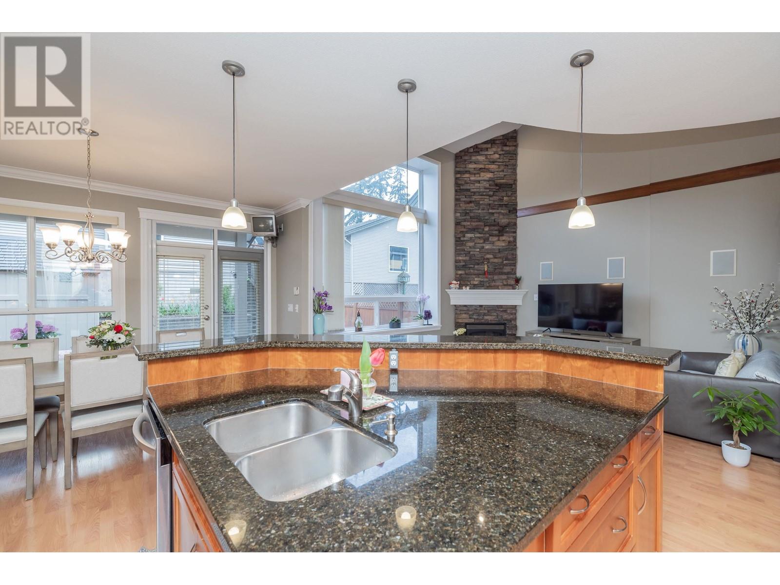 1021 Stewart Avenue, Coquitlam, British Columbia  V3K 2N7 - Photo 17 - R2988421