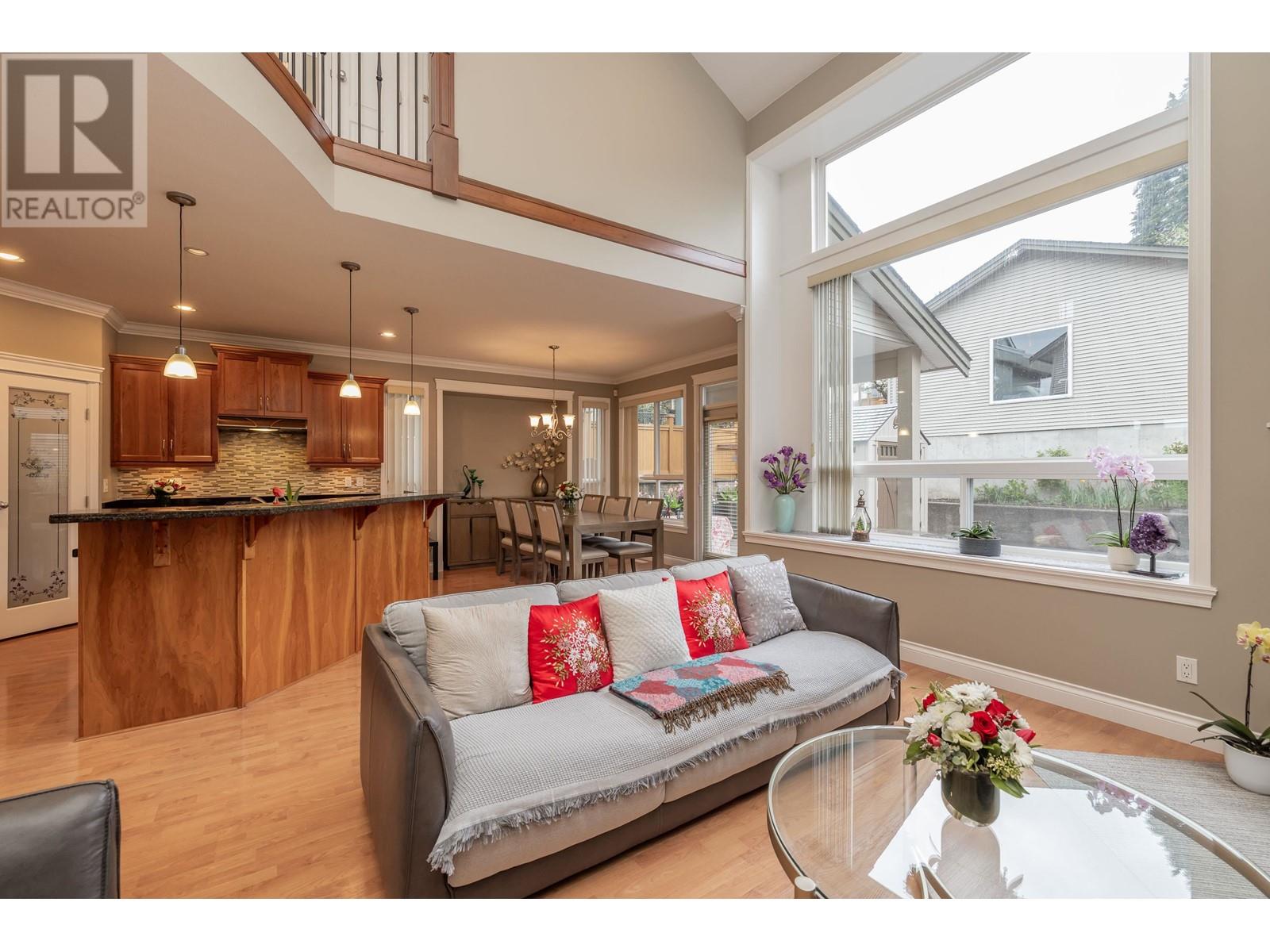 1021 Stewart Avenue, Coquitlam, British Columbia  V3K 2N7 - Photo 8 - R2988421